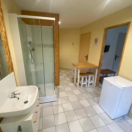 Cosy A Cherbourg-en-cotentin, 20 M² Avec Confort.